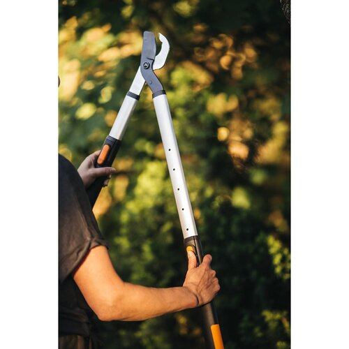 Fiskars smartfit telescopische takkenschaar - afbeelding 2